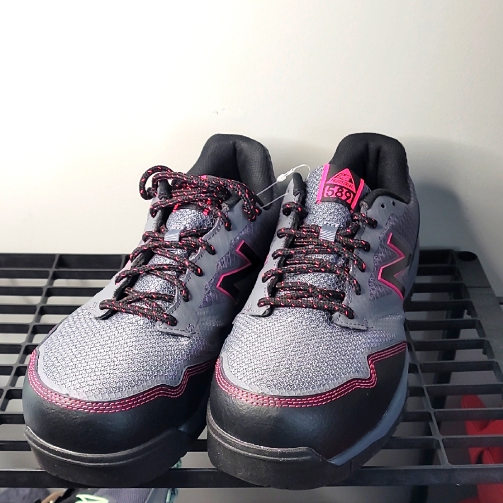 New Balance Women's 589v1 Industrial Shoe